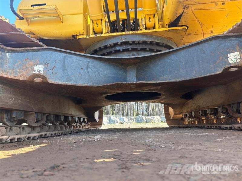 Komatsu PC210LC-10 Tracked Excavator 履带挖掘机