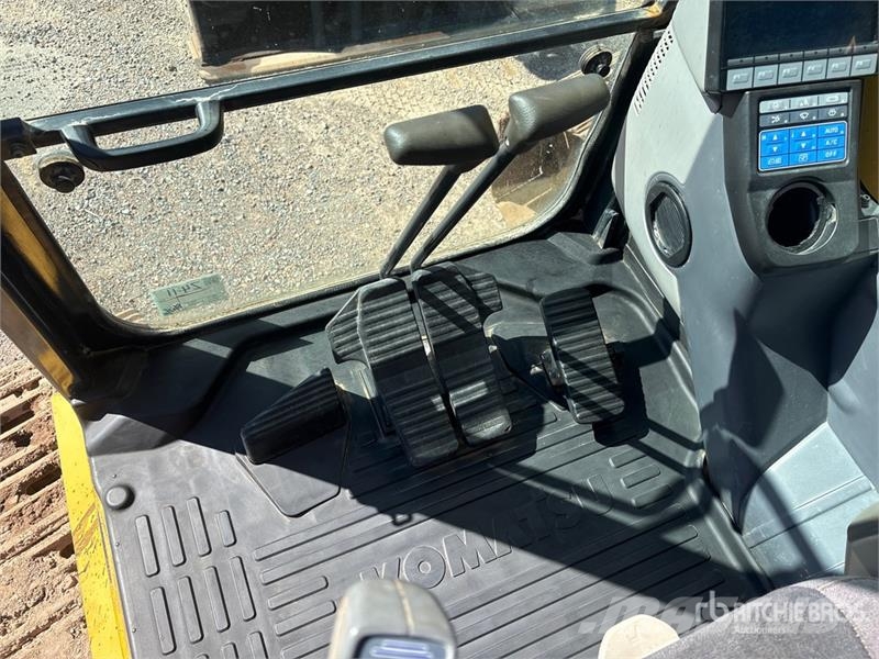 Komatsu PC210LC-10 Tracked Excavator Bandgrävare