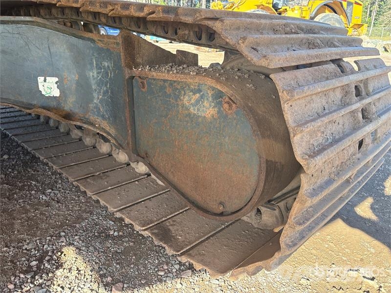Komatsu PC210LC-10 Tracked Excavator 履带挖掘机