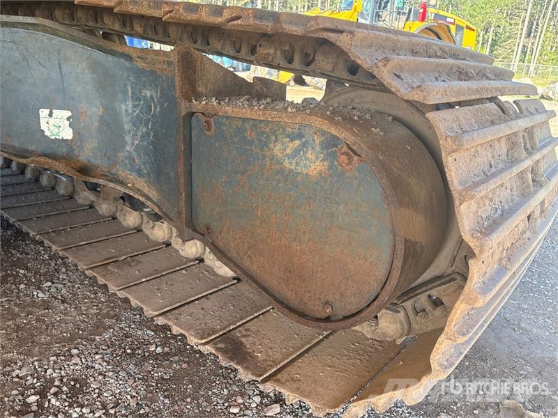 Komatsu PC210LC-10 Tracked Excavator 履带挖掘机