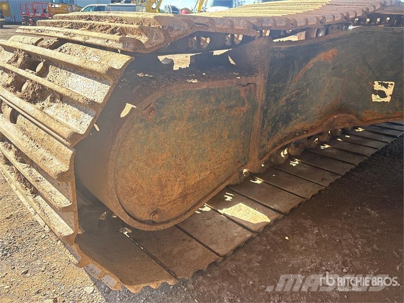 Komatsu PC210LC-10 Tracked Excavator 履带挖掘机
