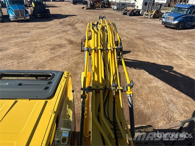Komatsu PC210LC-10 Tracked Excavator 履带挖掘机