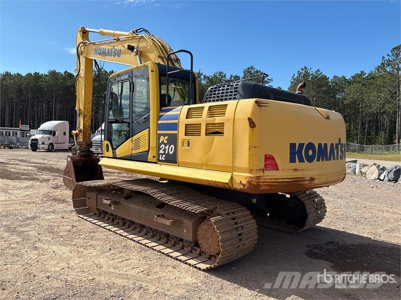 Komatsu PC210LC-10 Tracked Excavator Bandgrävare