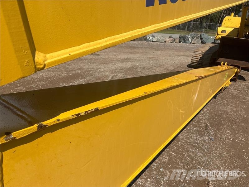 Komatsu PC220LC-7 Long Reach Tracked Excavator Beltegraver