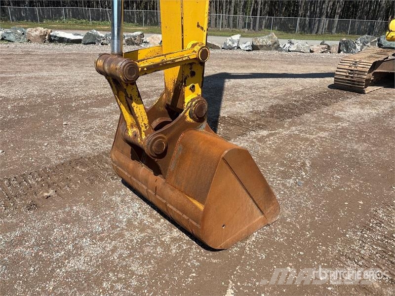 Komatsu PC220LC-7 Long Reach Tracked Excavator Beltegraver