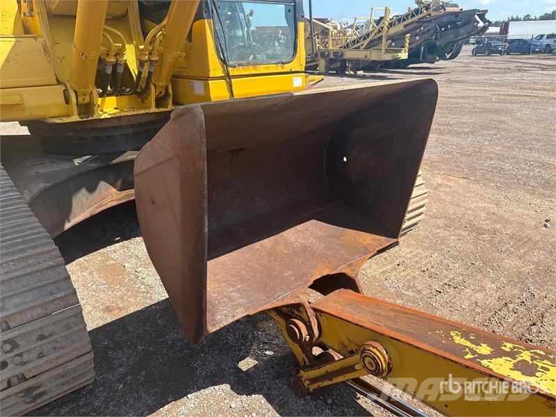 Komatsu PC220LC-7 Long Reach Tracked Excavator Beltegraver