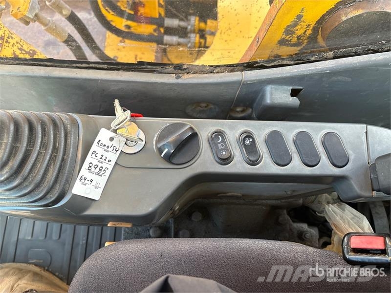 Komatsu PC220LC-8 Tracked Excavator Escavadeiras de esteiras