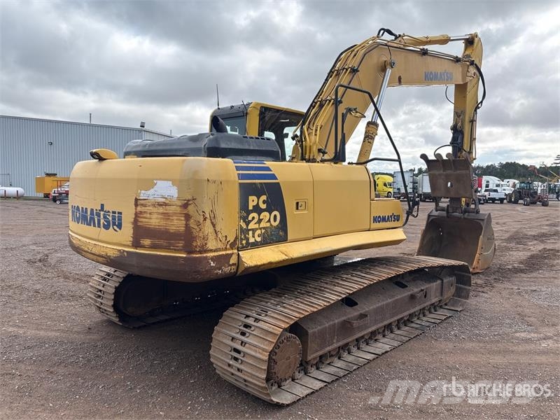 Komatsu PC220LC-8 Tracked Excavator Pásové rýpadlá