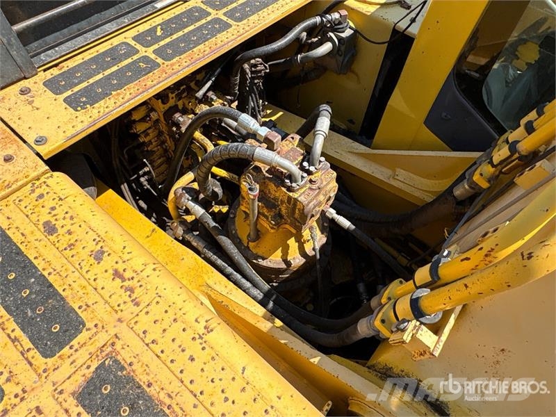 Komatsu PC400LC-8 Raupenbagger