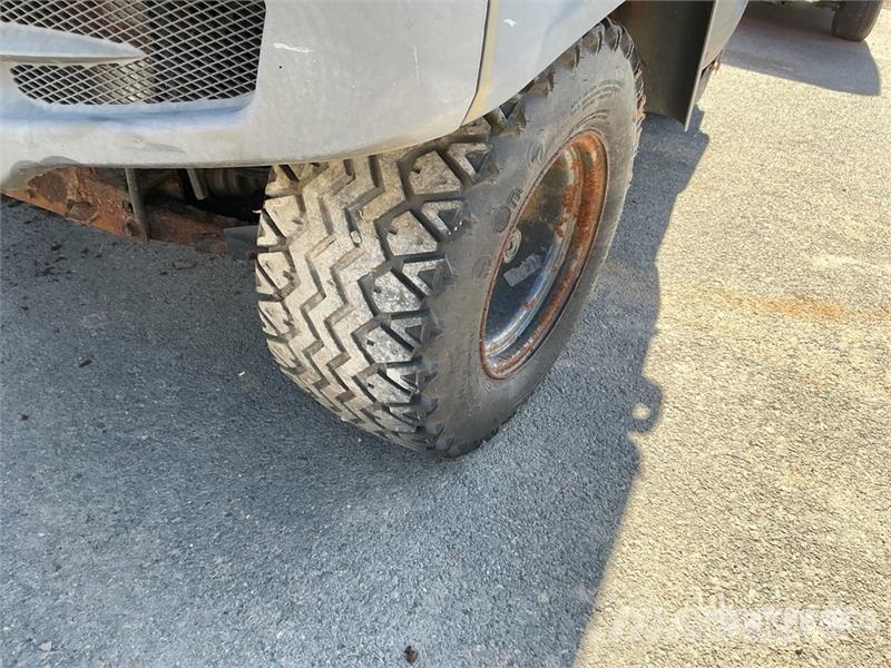 Kubota 4x4 Utility Vehicle (Inoperable) Arbeitsfahrzeuge