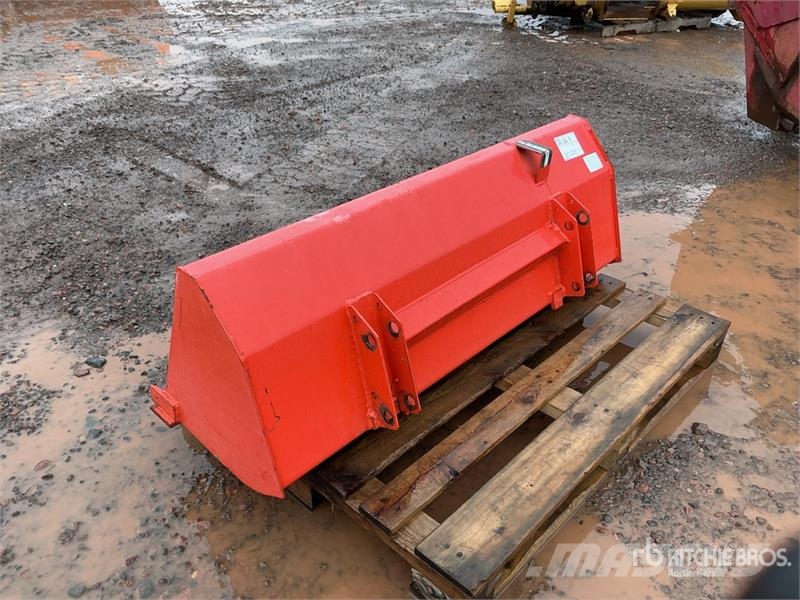 Kubota B1676 53 in Ag Tractor Bucket (Unused) Egyéb traktor tartozékok