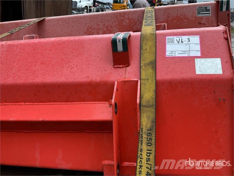 Kubota B1676 53 in Ag Tractor Bucket (Unused) Egyéb traktor tartozékok