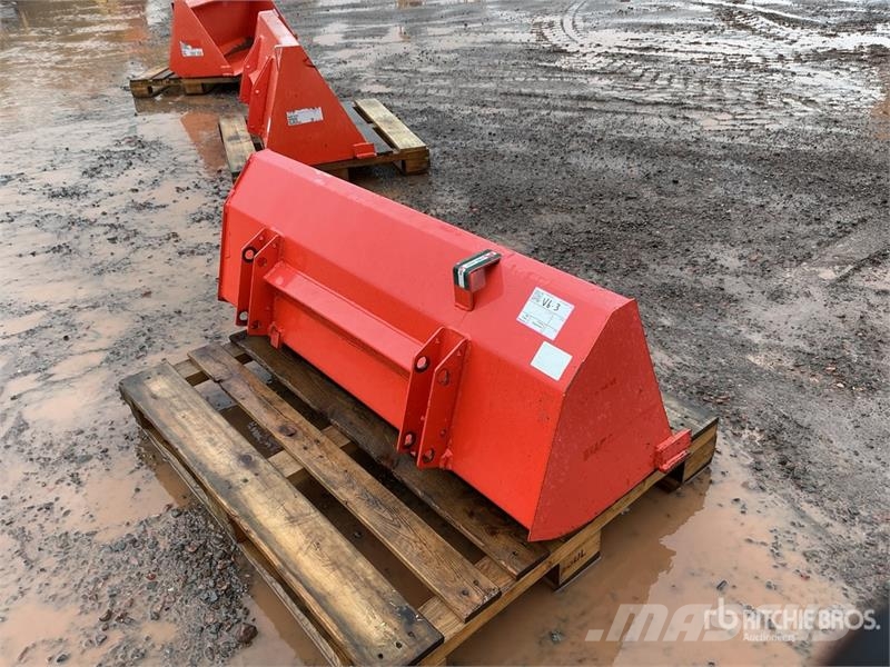 Kubota B1676 53 in Ag Tractor Bucket (Unused) Egyéb traktor tartozékok