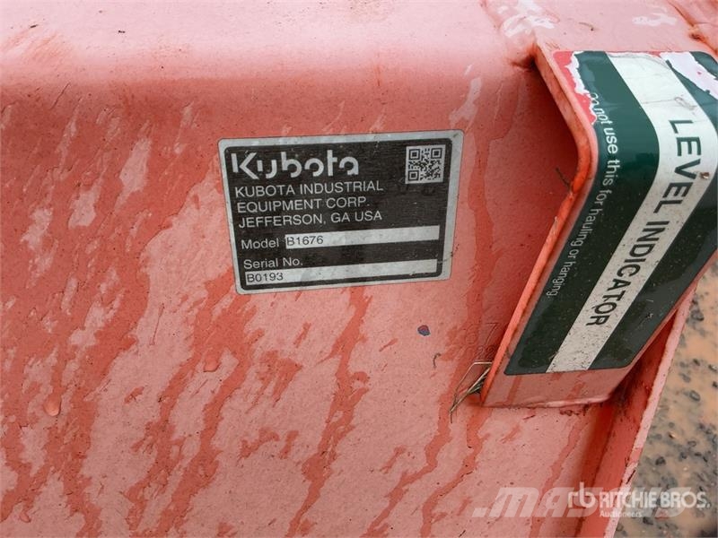 Kubota B1676 59 in Ag Tractor Bucket (Unused) Egyéb traktor tartozékok