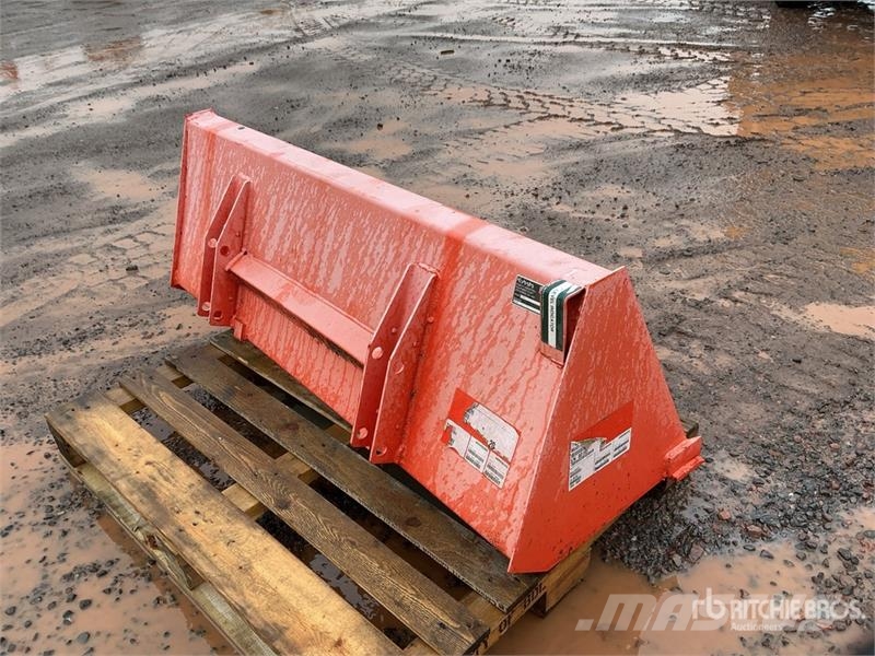 Kubota B1676 59 in Ag Tractor Bucket (Unused) Egyéb traktor tartozékok