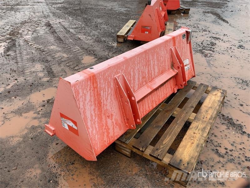 Kubota B1676 59 in Ag Tractor Bucket (Unused) Egyéb traktor tartozékok