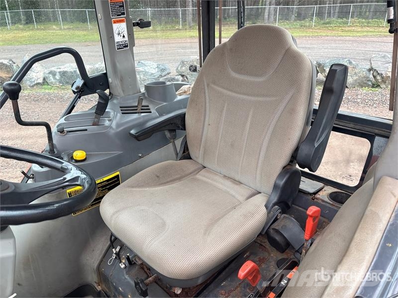 Kubota L3240D 4WD Utility Tractor Taajamatraktorit