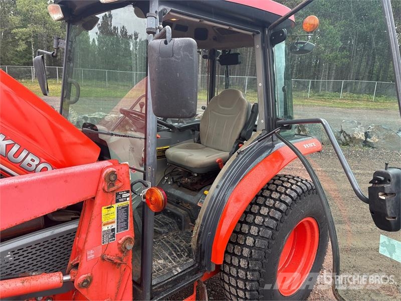 Kubota L3240D 4WD Utility Tractor Taajamatraktorit