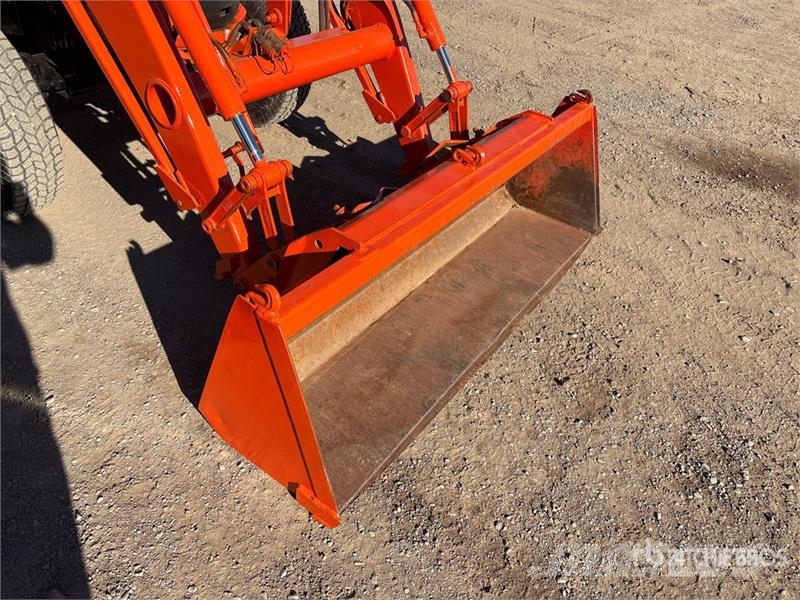 Kubota L6060HSTCC 4WD Utility Tractor Kompakttraktorid