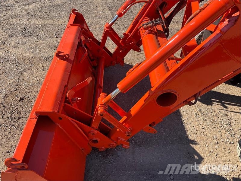 Kubota L6060HSTCC 4WD Utility Tractor Kompakttraktorid