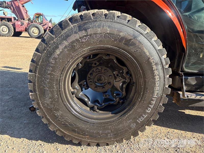 Kubota L6060HSTCC 4WD Utility Tractor Kompakttraktorid