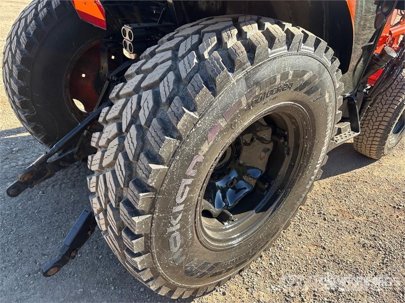 Kubota L6060HSTCC 4WD Utility Tractor Kompakttraktorid