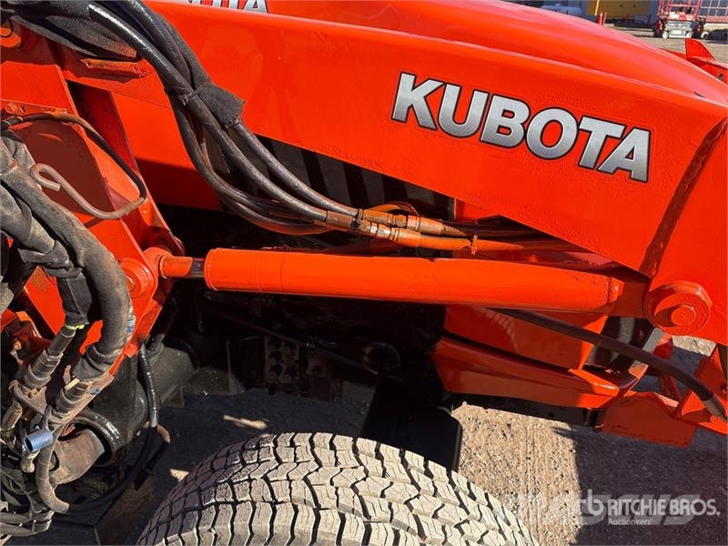 Kubota L6060HSTCC 4WD Utility Tractor Kompakttraktorid