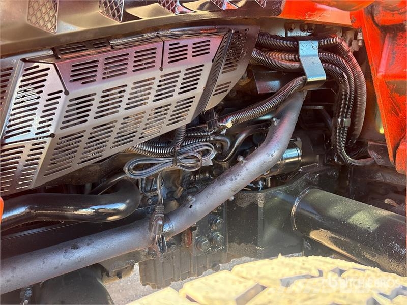 Kubota L6060HSTCC 4WD Utility Tractor Kompakttraktorid
