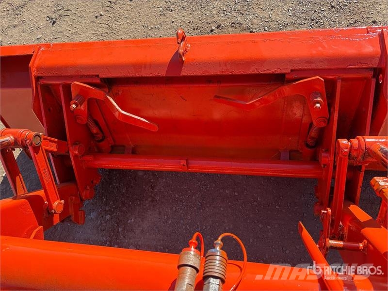 Kubota L6060HSTCC 4WD Utility Tractor Kompakttraktorid