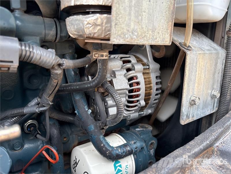 Kubota R630 Kolesni nakladalci