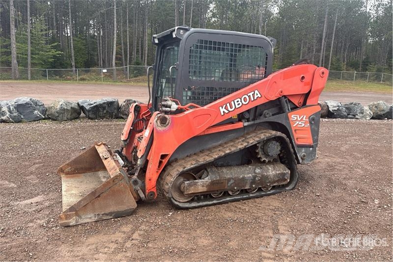 Kubota SVL75-2 لوادر انزلاقية التوجيه