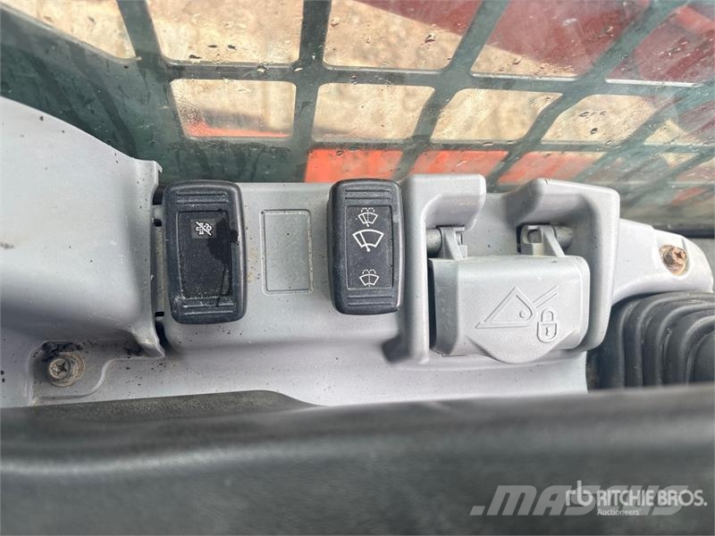 Kubota SVL75-2 لوادر انزلاقية التوجيه