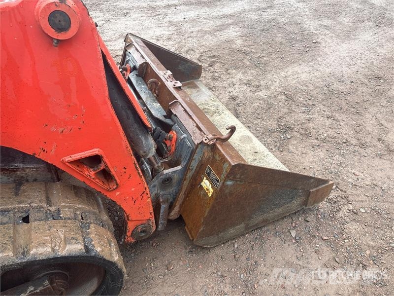 Kubota SVL75-2 لوادر انزلاقية التوجيه