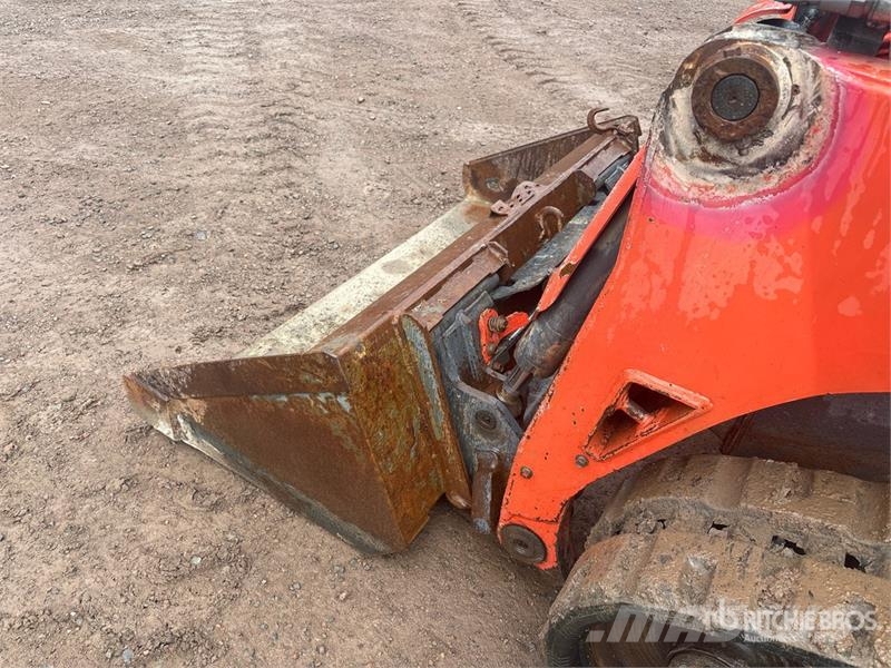 Kubota SVL75-2 لوادر انزلاقية التوجيه