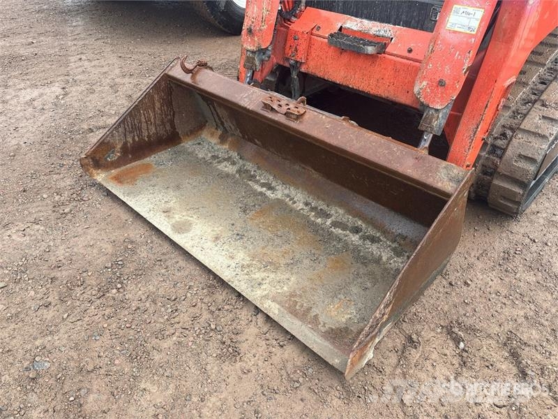 Kubota SVL75-2 لوادر انزلاقية التوجيه