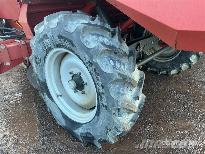 Kverneland Underhaug UP3760 Underhaug 3760 Pull Type Planter/ Sette- og Plantemaskiner