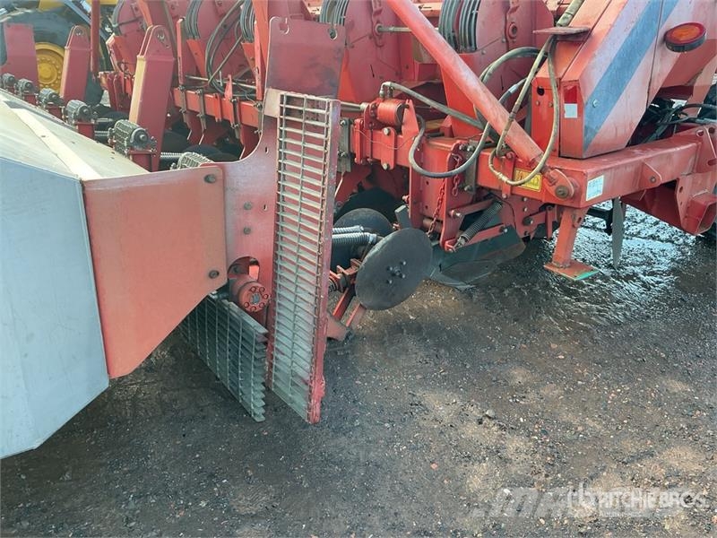 Kverneland Underhaug UP3760 Underhaug 3760 Pull Type Planter/ Sette- og Plantemaskiner