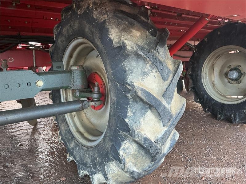 Kverneland Underhaug UP3760 Underhaug 3760 Pull Type Planter/ Sette- og Plantemaskiner