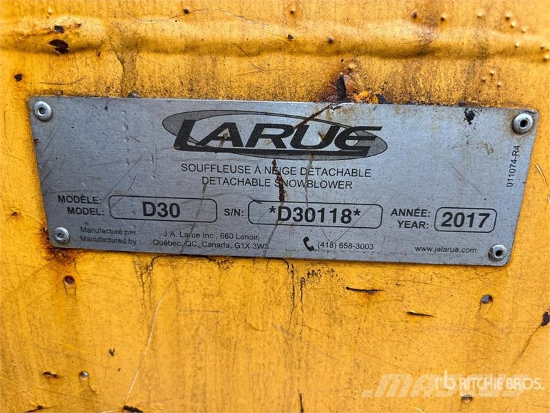 Larue D30-2C 9 ft Snow Blower Snežne freze