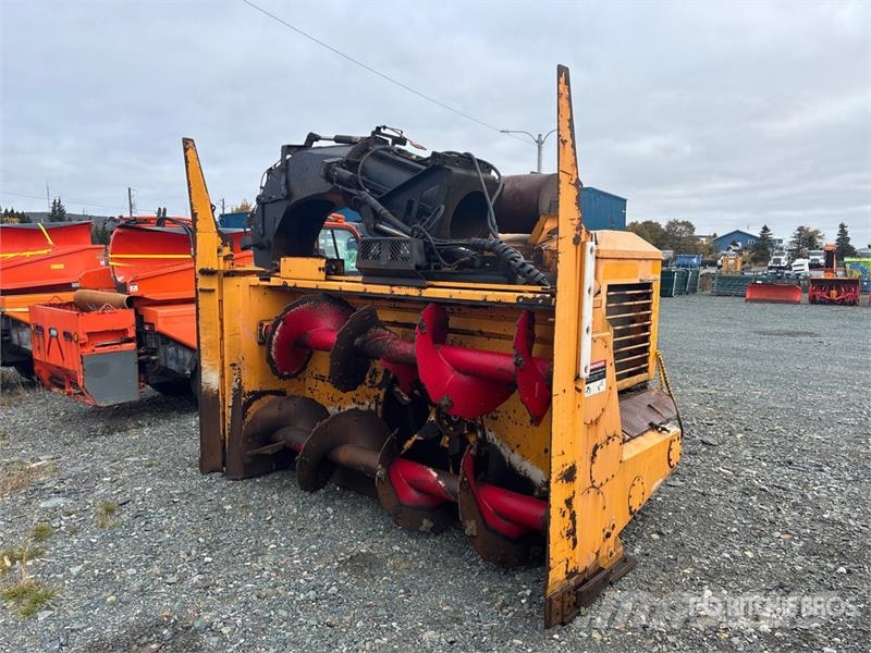 Larue D60 9 ft 6 in Snow Blower Snežne freze