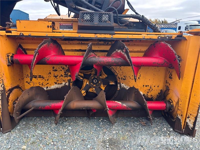 Larue D60 9 ft 6 in Snow Blower Snežne freze