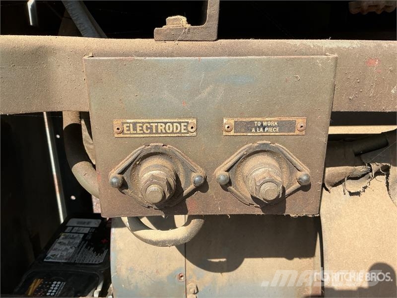 Lincoln 15 A Skid-Mounted Electric Welder Svejsemaskiner