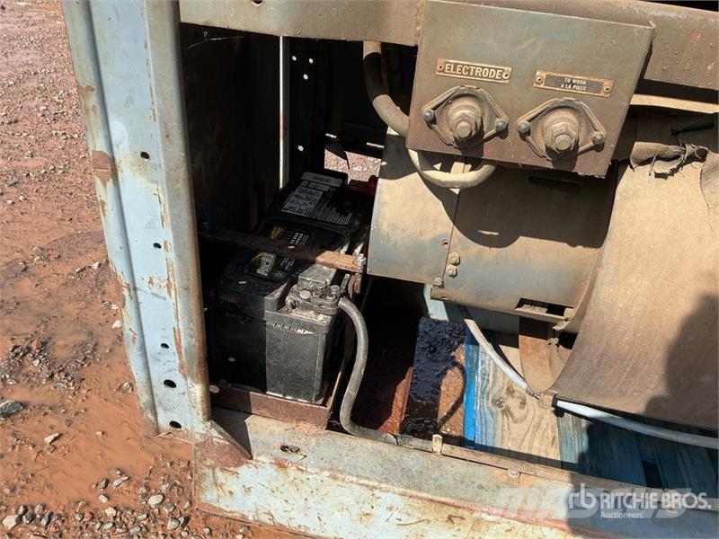Lincoln 15 A Skid-Mounted Electric Welder Svejsemaskiner