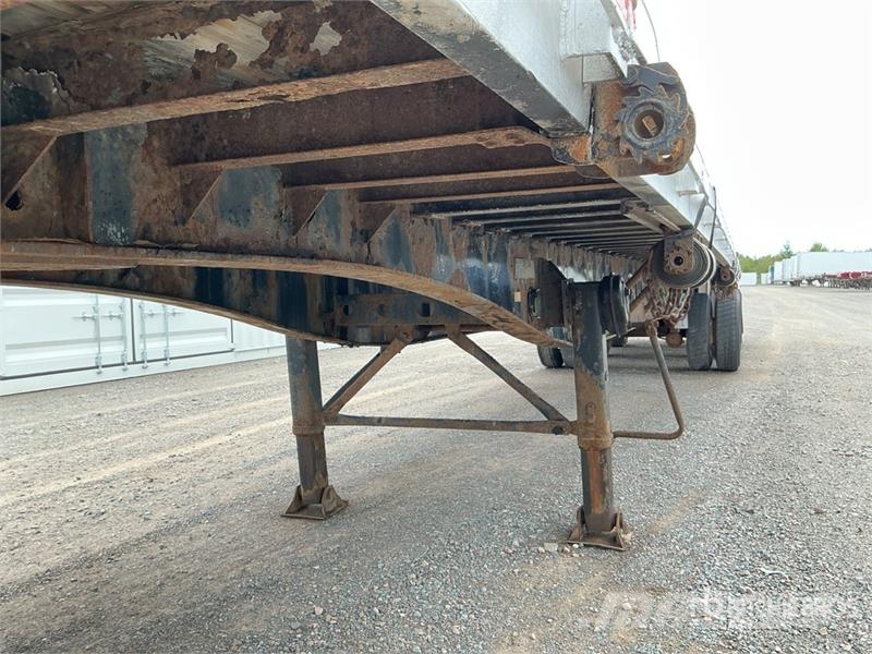 Lode King 53 ft Tri/A Flatbed Trailer Valníky