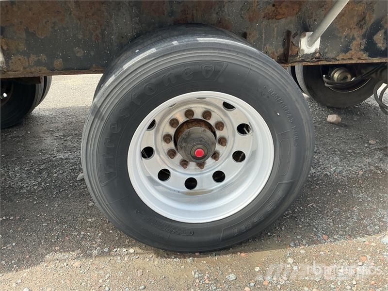 Lode King 53 ft Tri/A Flatbed Trailer Valníky