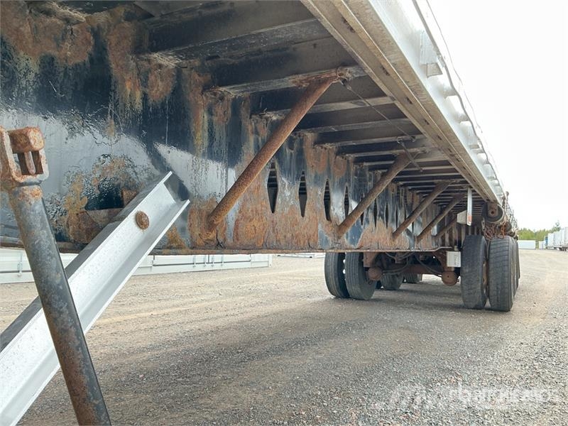 Lode King 53 ft Tri/A Flatbed Trailer Valníky