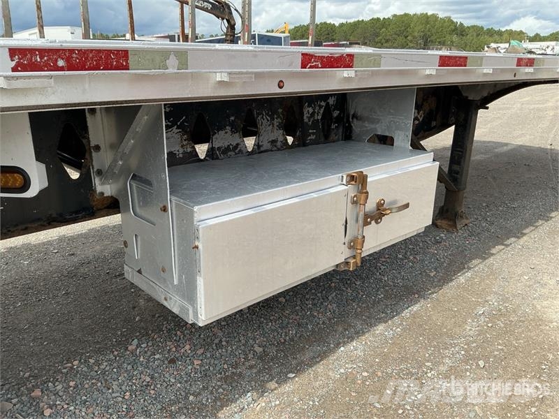 Lode King 53 ft Tri/A Flatbed Trailer Valníky