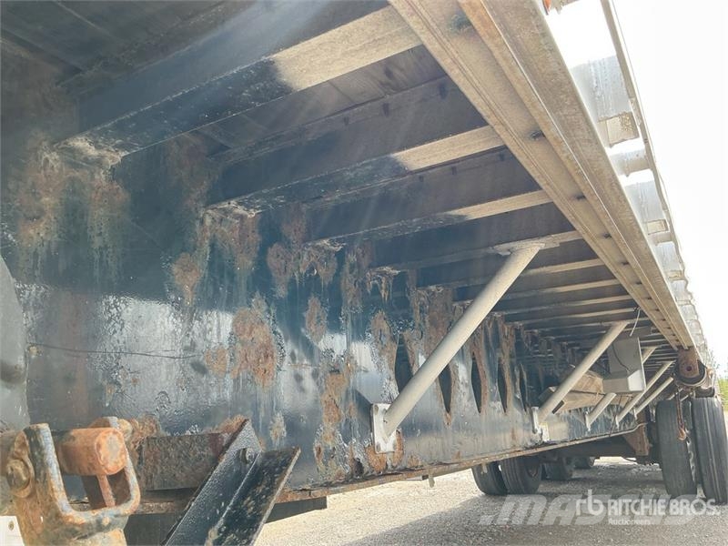 Lode King 53 ft Tri/A Flatbed Trailer Valníky