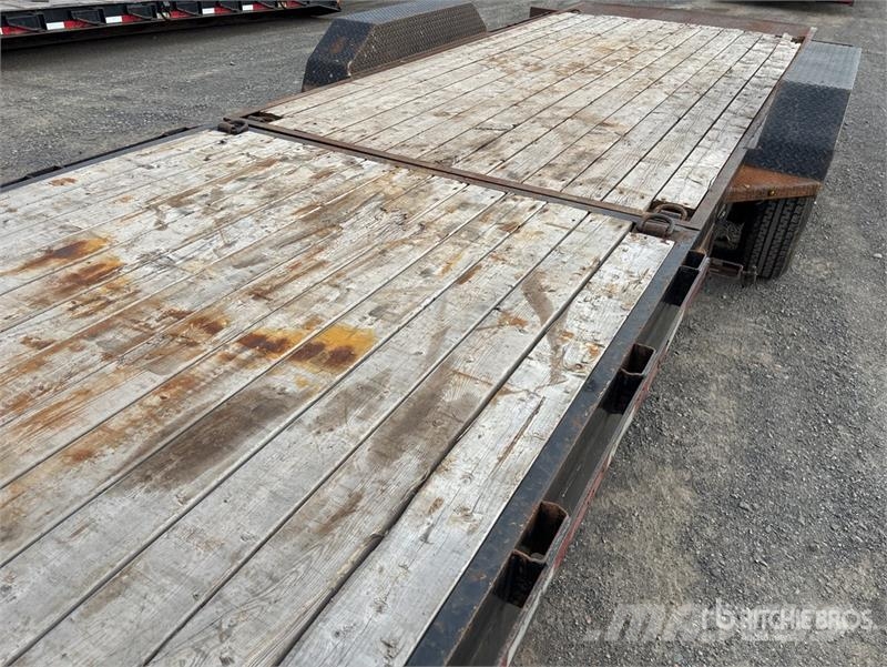 LWL 22 ft T/A Gooseneck Tilt Deck Trailer Maskintransporter