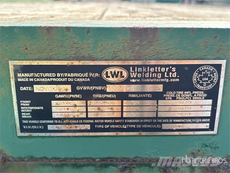 LWL T24FB15LP 24 ft Tri/A Flatbed Trailer Platformas/izkraušana no sāniem